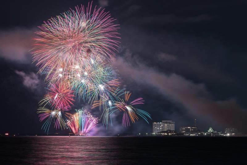 旅探 たびたん 長浜 北びわ湖大花火大会 滋賀県長浜市 投稿ユーザー写真集 旅探 たびたん 長浜 北びわ湖大花火大会 滋賀県長浜市 投稿ユーザー写真集