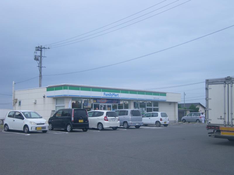 マーケットピア ファミリーマート 宇佐フラワーロード店 宇佐市下高