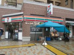 マーケットピア セブンイレブン 神戸ウイングスタジアム前店