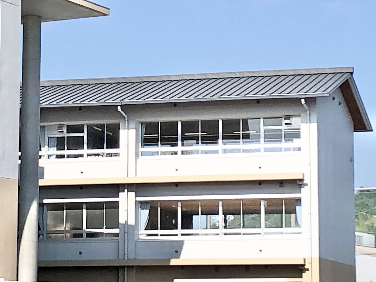 【スタディピア】浜玉中学校(唐津市浜玉町大江) 【スタディピア】浜玉中学校(唐津市浜玉町大江)