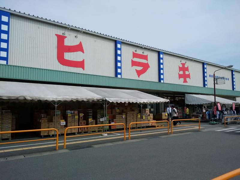 マーケットピア 靴だけでなく食料品も豊富です ヒラキ姫路店への口コミ