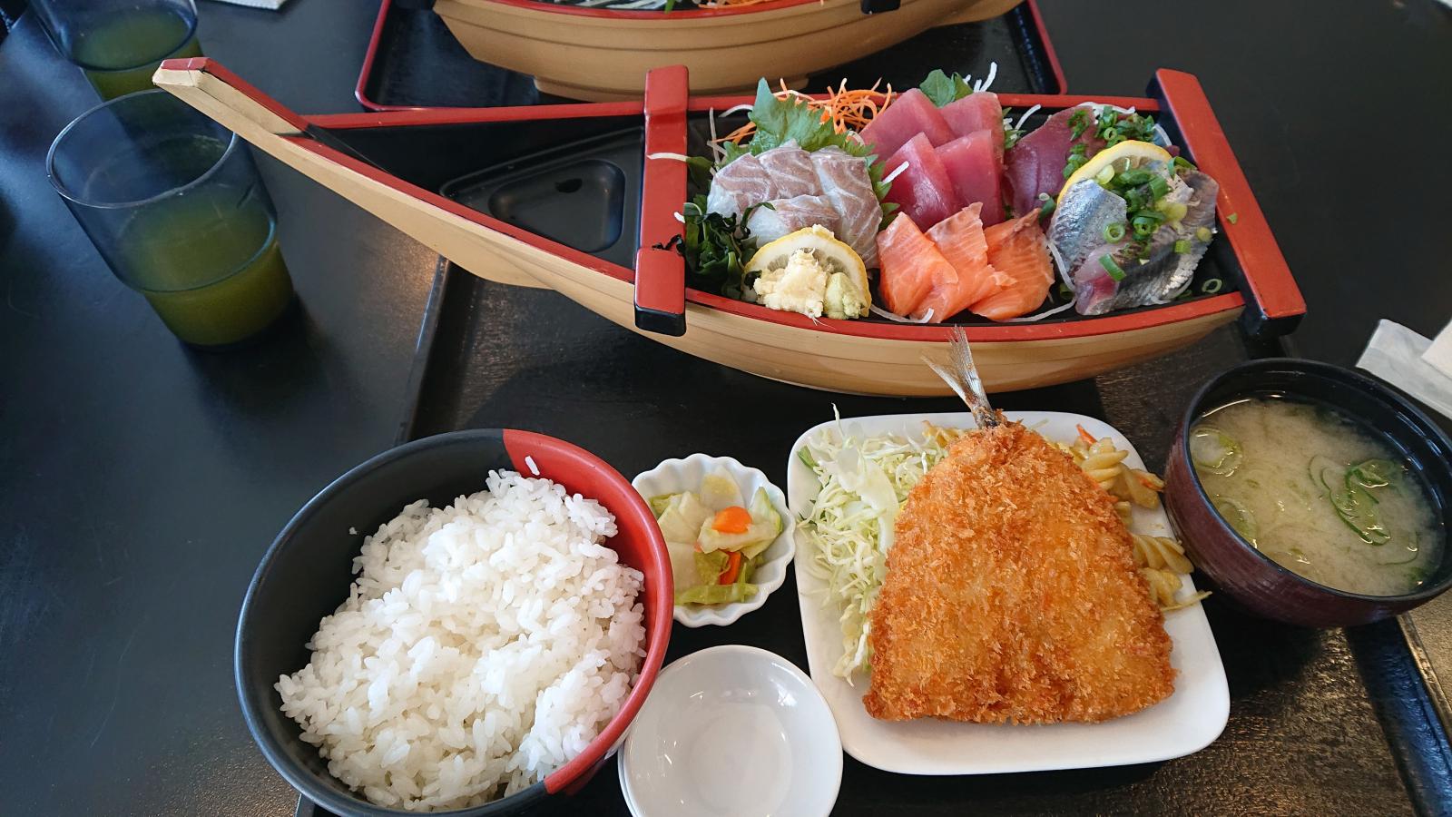 マーケットピア 道の駅 逗子海岸ロードオアシス