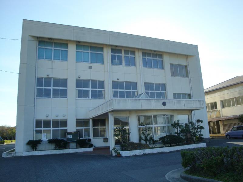 スタディピア 衣笠小学校 田原市田原町