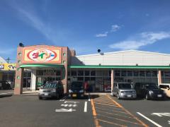 マーケットピア ユニクロ 姶良店 姶良市西餠田