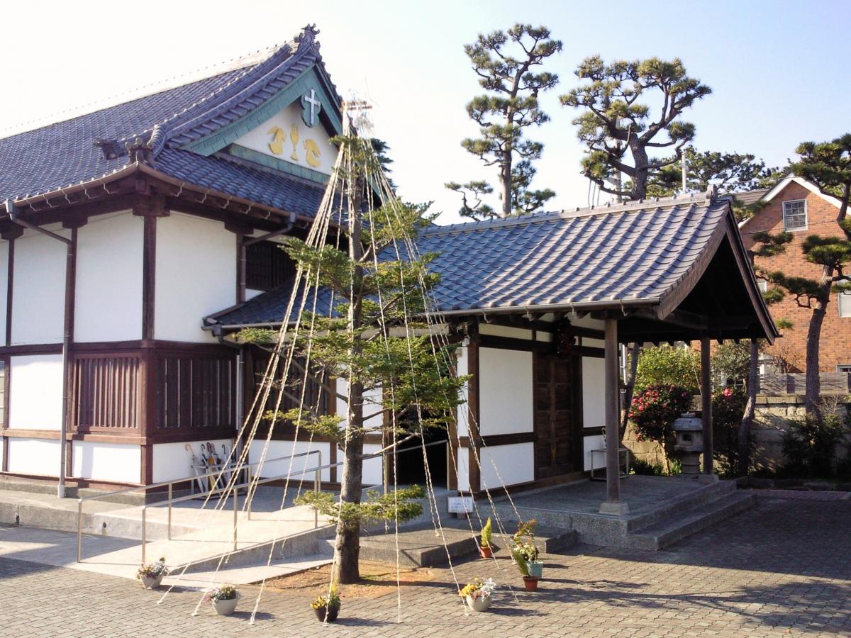 旅探 たびたん カトリック片瀬教会 藤沢市片瀬海岸