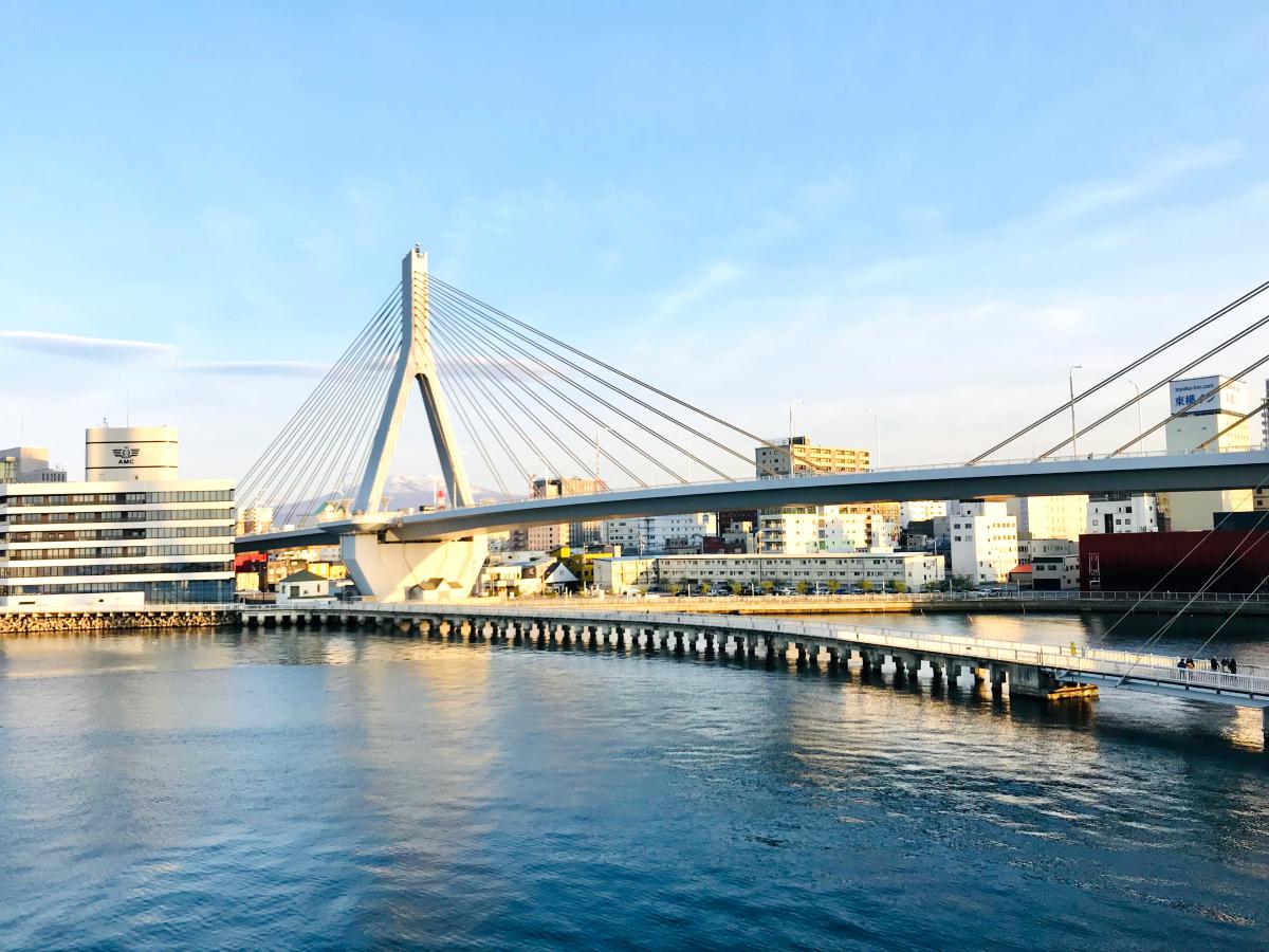 旅探 たびたん 青森港臨港道路2号線青森ベイブリッジ