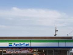 マーケットピア 久留米市のコンビニ ファミリーマート 一覧