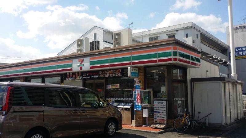マーケットピア セブンイレブン 九産大前店 福岡市東区松香台