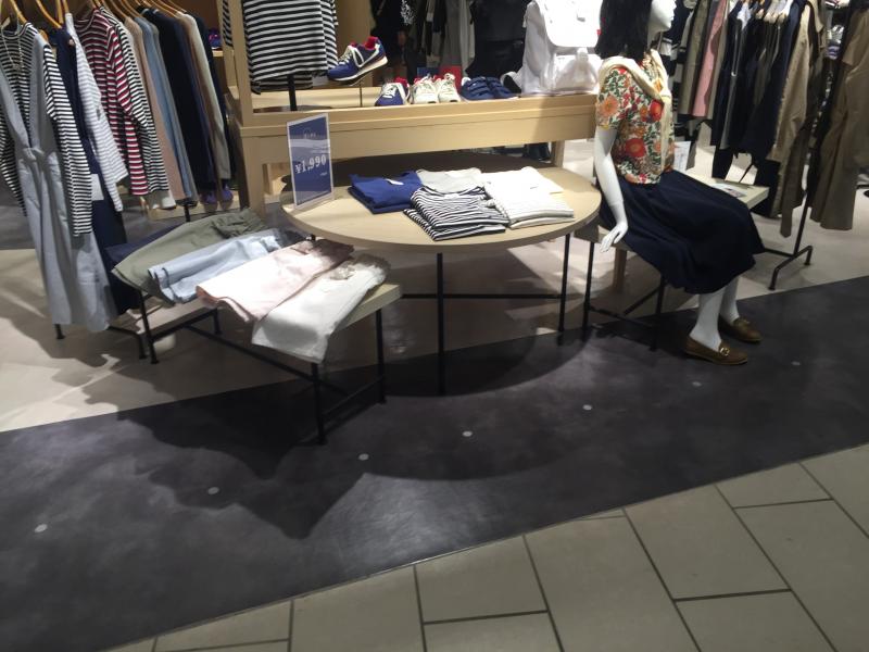 マーケットピア ｅｈｙｐｈｅｎ ｗｏｒｌｄ ｇａｌｌｅｒｙ ｐｄ イオンレイクタウンモリ 越谷市レイクタウン