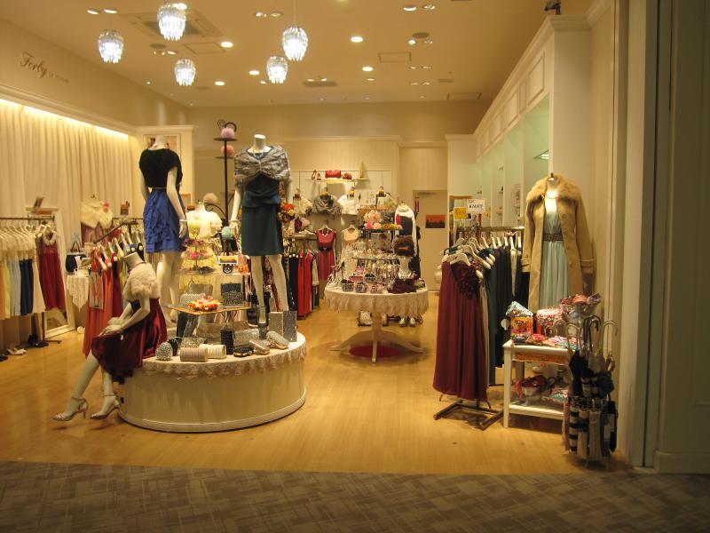 マーケットピア ｆｏｒｂｙ ｏｆ ｆｅｍｍｅ イオンレイクタウンモリ 越谷市レイクタウン