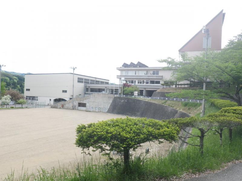 スタディピア 信州新町小学校 長野市信州新町新町