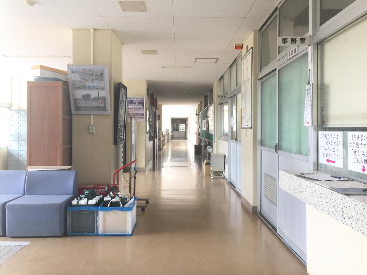【スタディピア】服織中学校(静岡市葵区羽鳥) 【スタディピア】服織中学校(静岡市葵区羽鳥)
