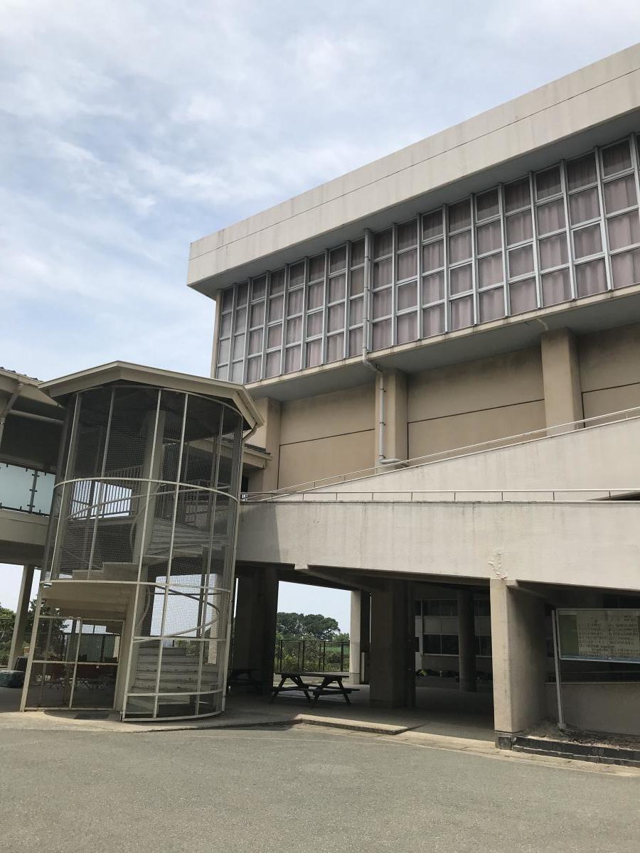 スタディピア 須恵東中学校 糟屋郡須惠町植木