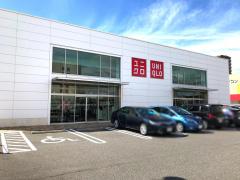 マーケットピア ユニクロ 小牧店 小牧市郷中