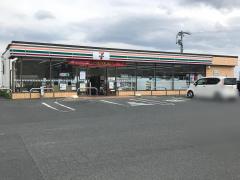 マーケットピア セブンイレブン 菰野町千草店 三重郡菰野町千草